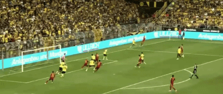 多特蒙德2-2战平罗马,迪巴拉与瑞尔森各有表现